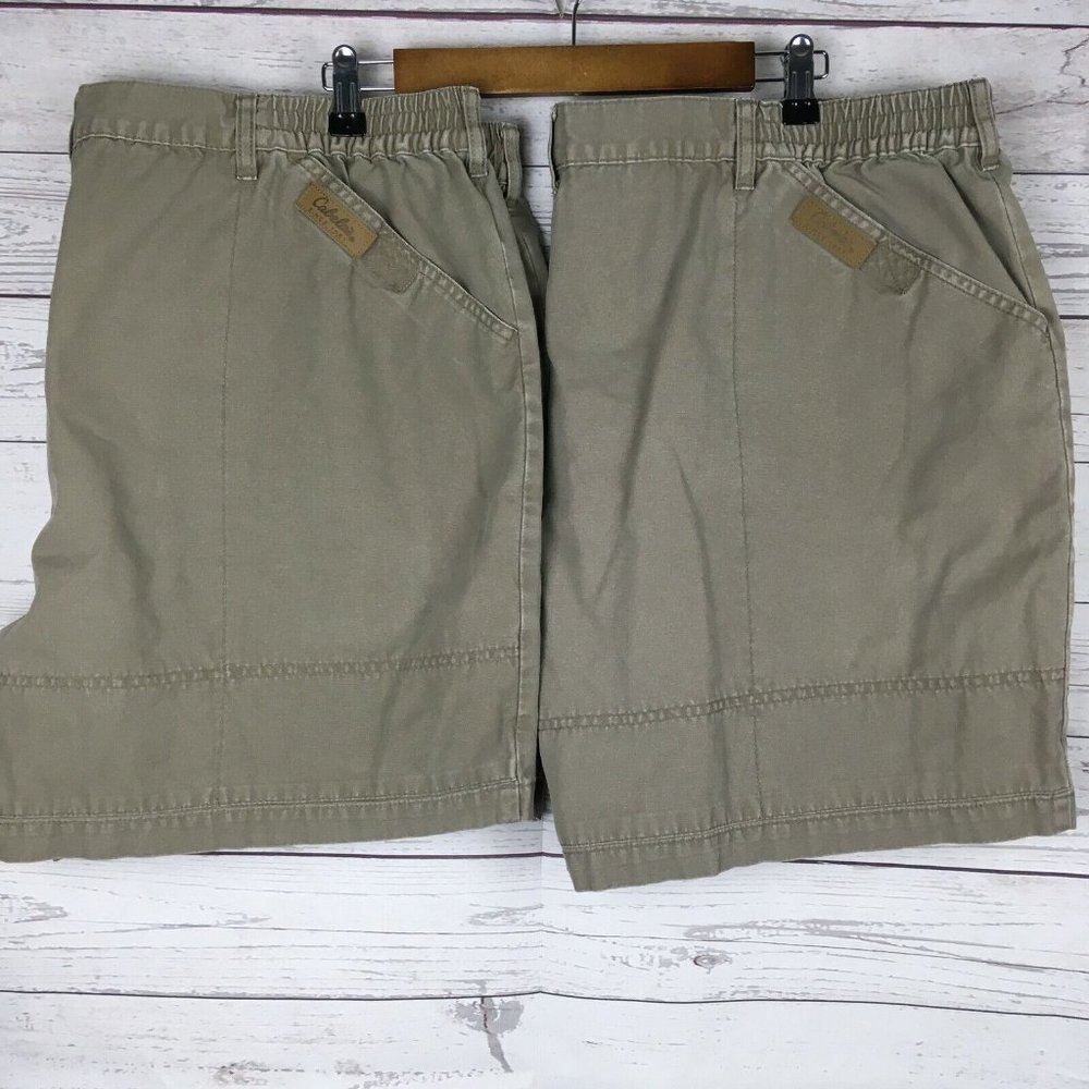 Lot of 2 Cabelas Mens Brown Cargo Shorts sz 44 Trail Pockets Travel‎ Summer